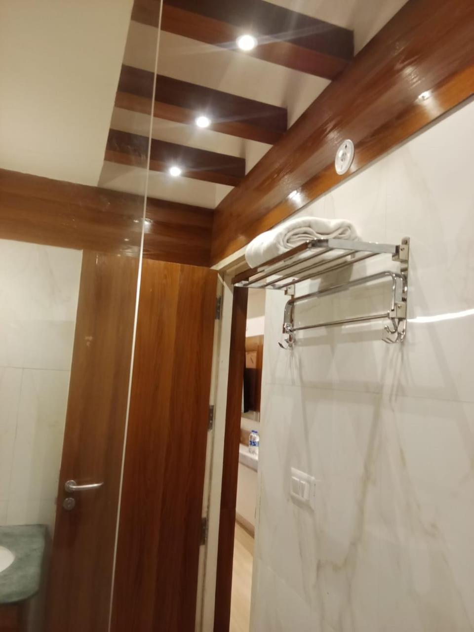 Hotel Maple Tree - Near Ekana Cricket Stadium - Лакхнау Экстерьер фото