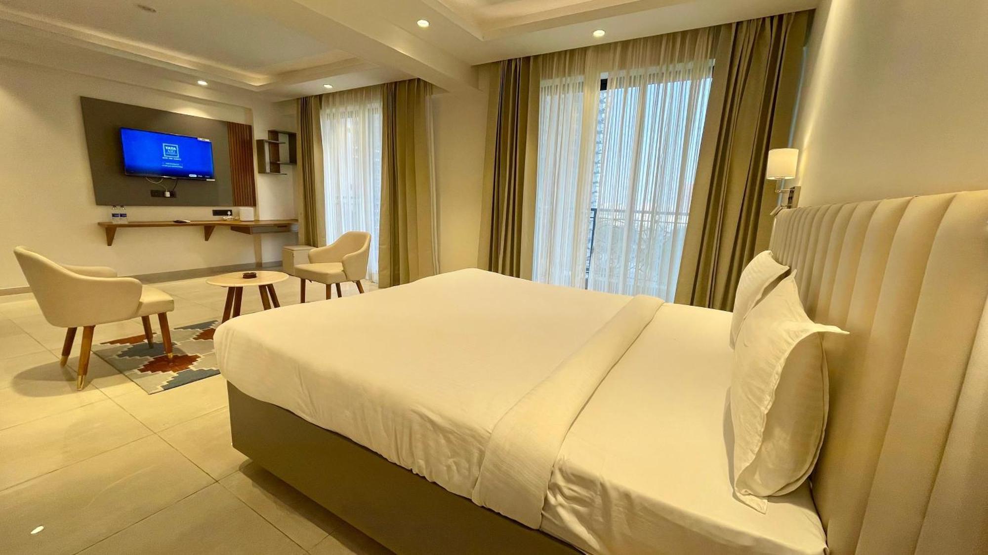 Hotel Maple Tree - Near Ekana Cricket Stadium - Лакхнау Экстерьер фото
